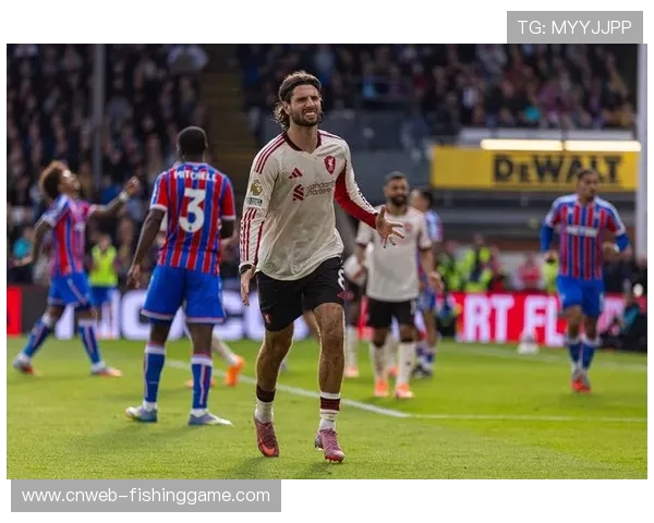 利物浦击败维拉晋升英超第三 萨拉赫进球助胜