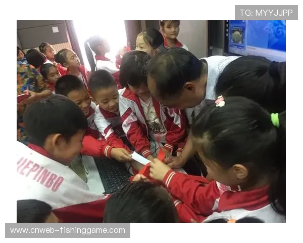 欧冠主题足球进校园活动在伦敦启动,惠及千名青少年 欧冠主题足球进校园活动在伦敦启动,惠及千名青少年